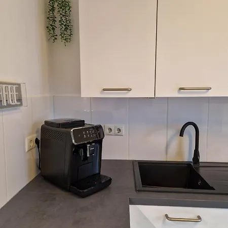 Cozy Apartment: Design Superior Zentral - Küche - Balkon Apartamento *