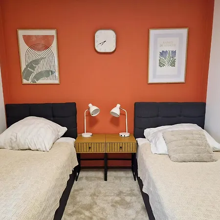 Cozy Apartment: Design Superior Zentral - Küche - Balkon * Cloppenburg