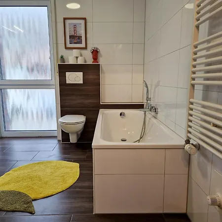 Cozy Apartment: Design Superior Zentral - Kueche - Balkon *